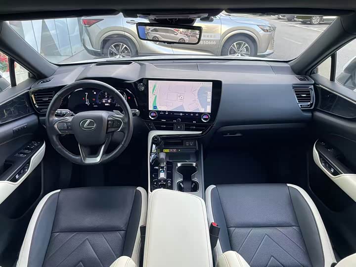 Lexus NX Hybrid, 2021 — фото 7 из 9