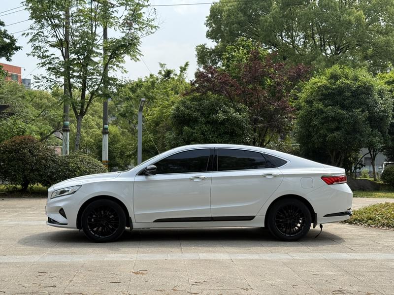 Geely Emgrand GT, 2022 — фото 4 из 12