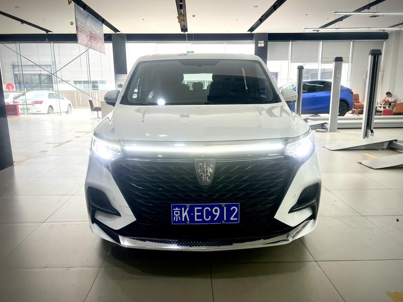 Roewe iMax 8, 2021 — фото 2 из 12