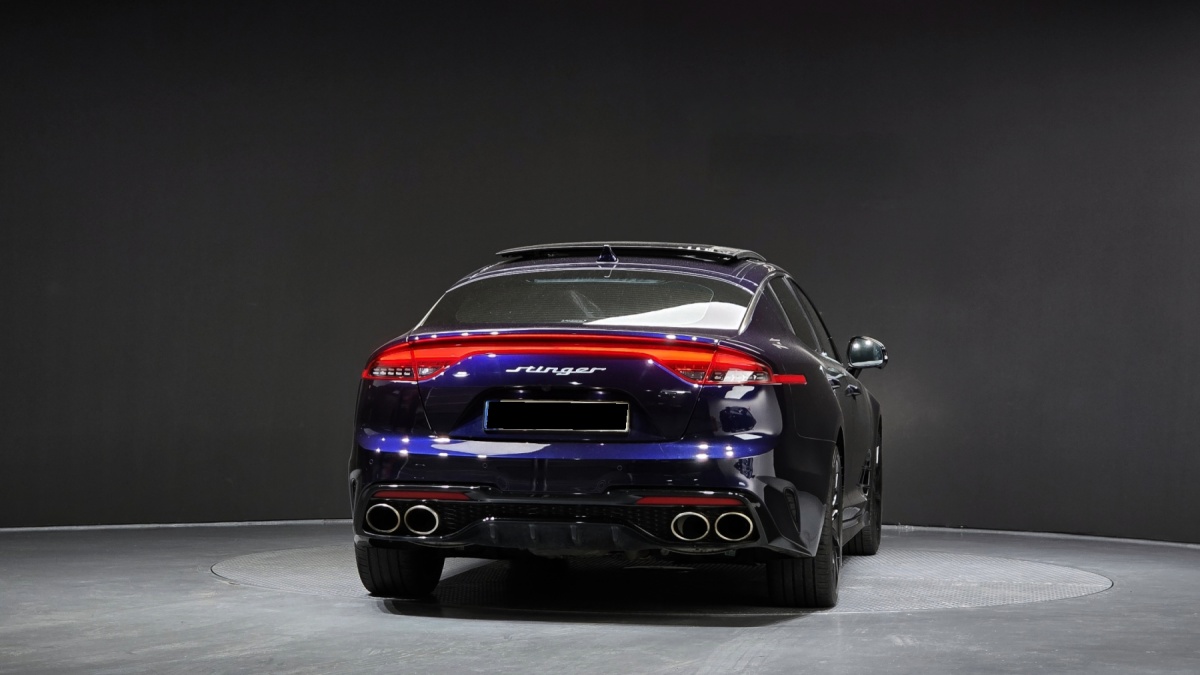 Kia Stinger, 2022 — фото 4 из 12