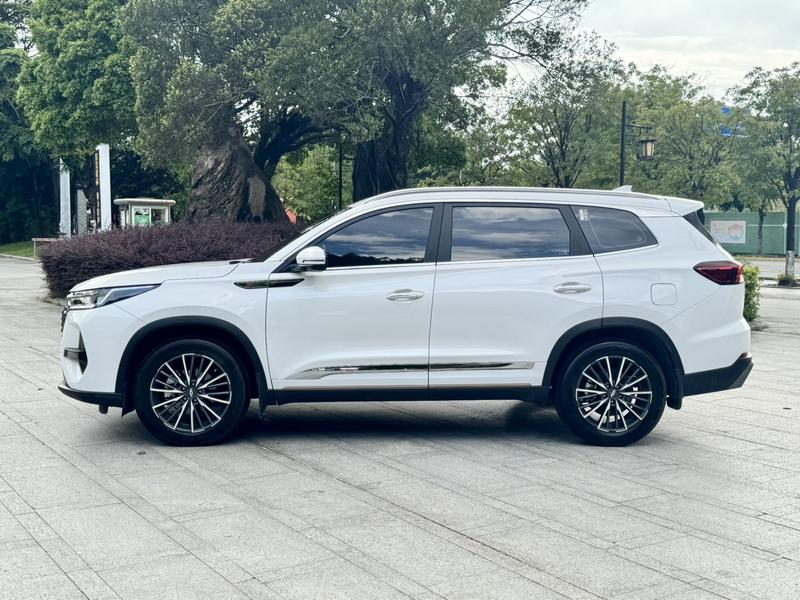 Chery Tiggo 8 Pro, 2023 — фото 4 из 12