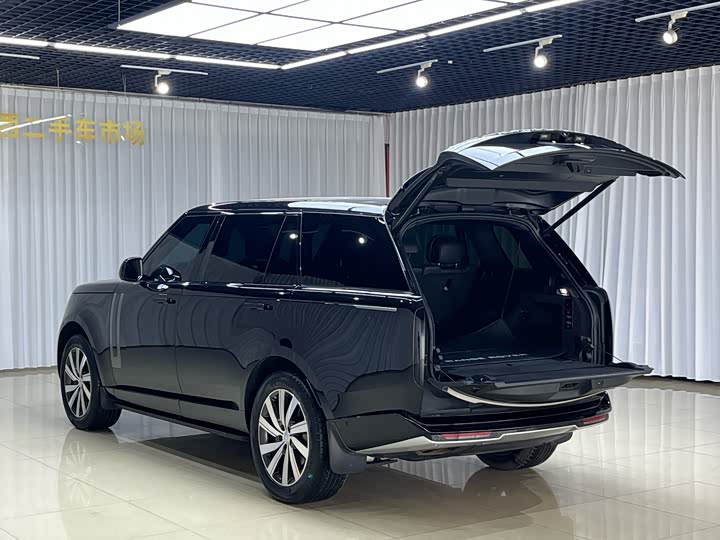 Land Rover Range Rover, 2023 — фото 7 из 9