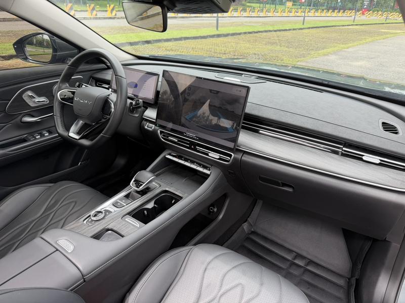 Chery Arrizo 8 Pro, 2024 — фото 10 из 12