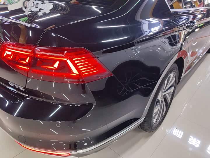 Volkswagen Magotan GTE Hybrid, 2023 — фото 8 из 9