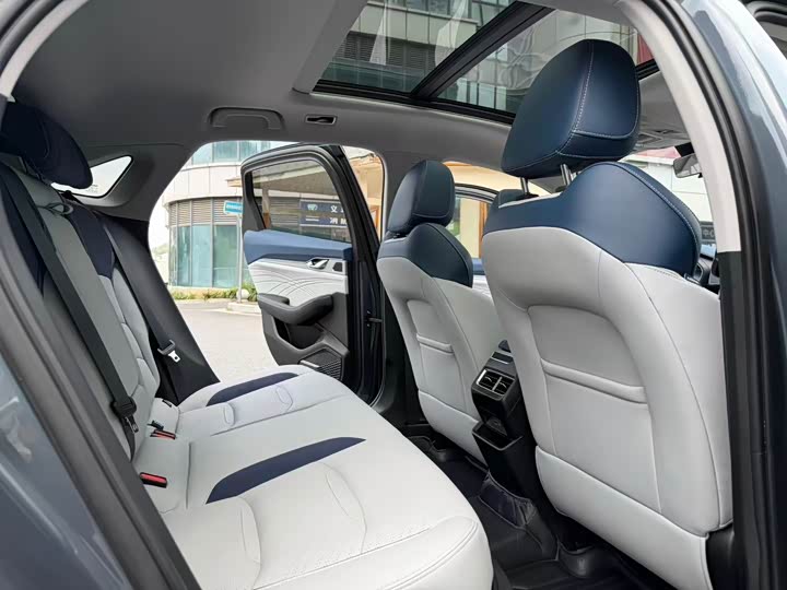 Geely Preface, 2022 — фото 9 из 9