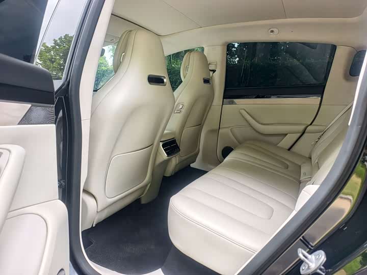 Luxeed R7, 2024 — фото 5 из 9