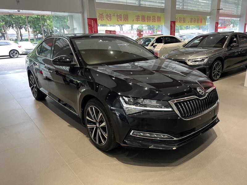Skoda Superb, 2023 — фото 3 из 12