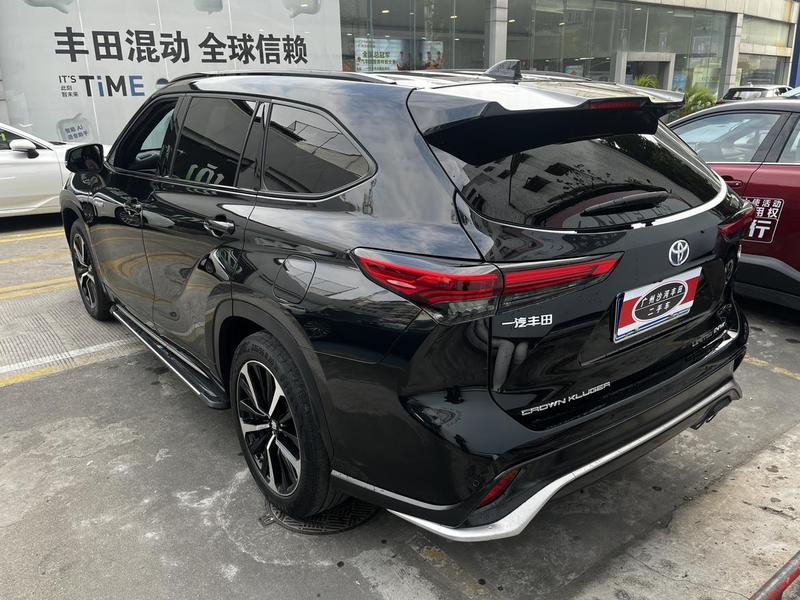 Toyota Crown Kluger, 2022 — фото 5 из 12