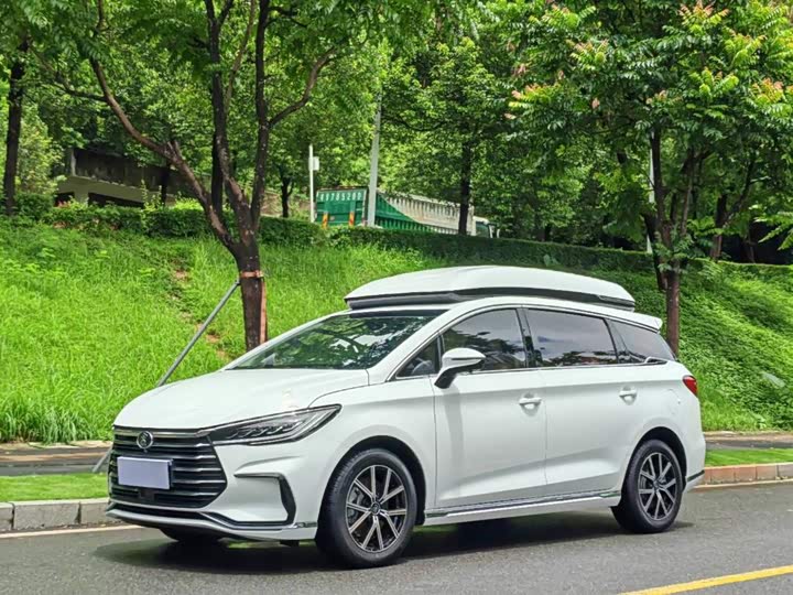 BYD Song Max Hybrid, 2022 — купить в Самаре под ключ