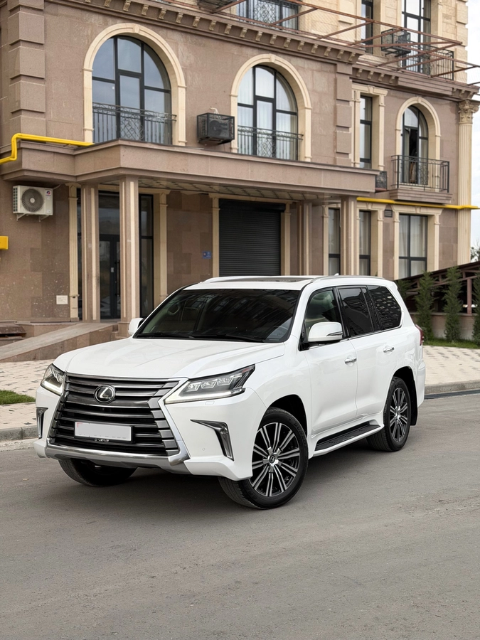Lexus LX, 2021