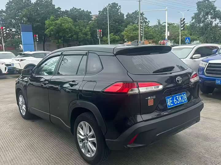 Toyota Corolla Cross, 2023 — фото 6 из 9
