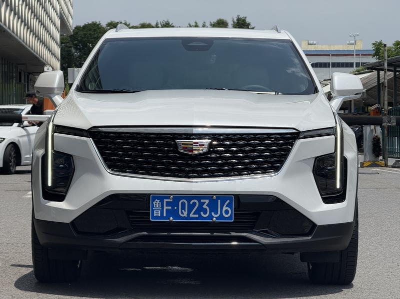 Cadillac XT4, 2023 — фото 2 из 12