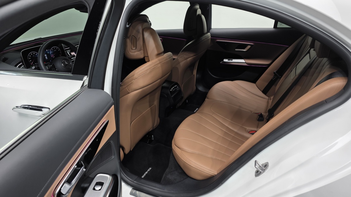 Mercedes-Benz E-Class, 2025 — фото 12 из 12