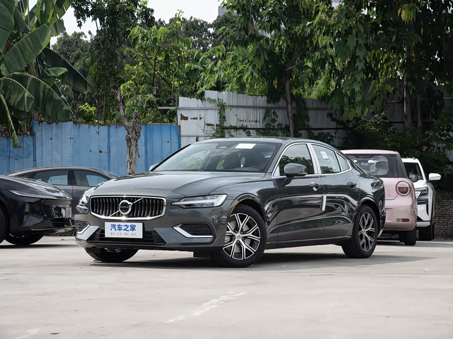 Volvo S60, 2026 — купить в Саратове под ключ