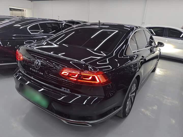 Volkswagen Magotan GTE Hybrid, 2023 — фото 5 из 9