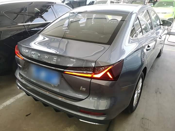Roewe i5, 2025 — фото 7 из 9