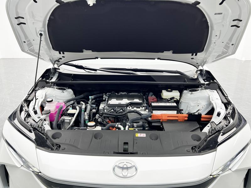 Toyota bZ4X Platinum, 2026 — фото 12 из 12