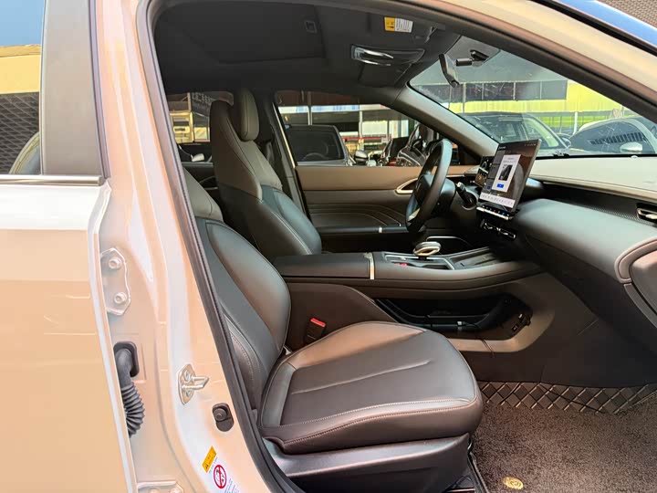 Changan Eado Plus, 2025 — фото 7 из 9