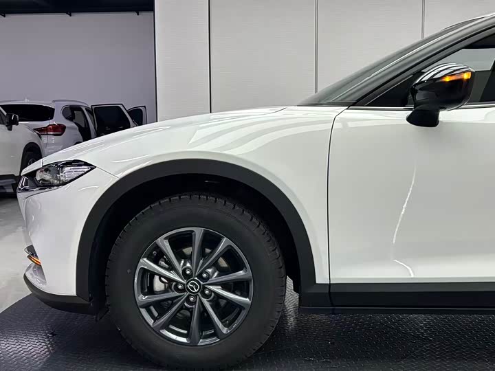 Mazda CX-4, 2023 — фото 8 из 9