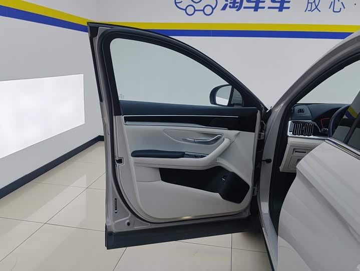 BYD Song Plus Hybrid/EV, 2023 — фото 7 из 9