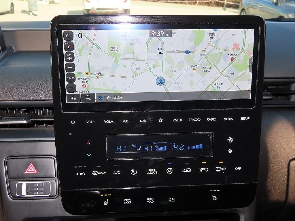 Hyundai Staria, 2023 — фото 11 из 12