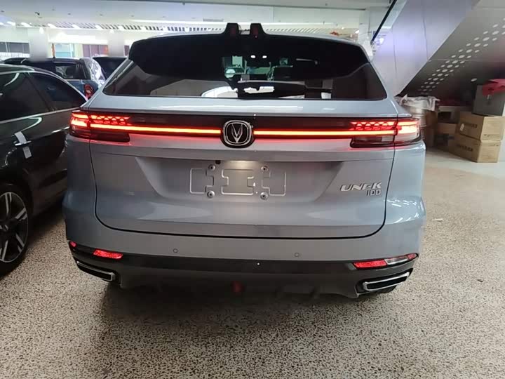 Changan UNI-K Hybrid, 2022 — фото 6 из 9