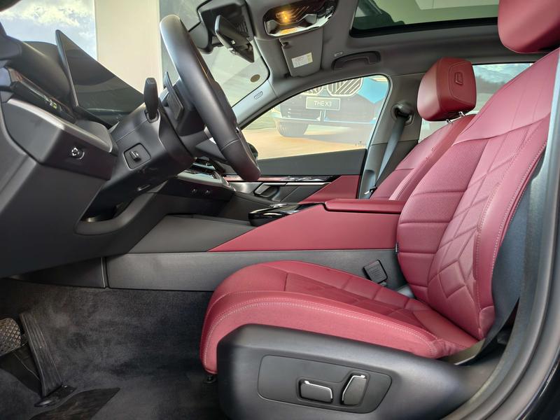 BMW i5, 2025 — фото 11 из 12