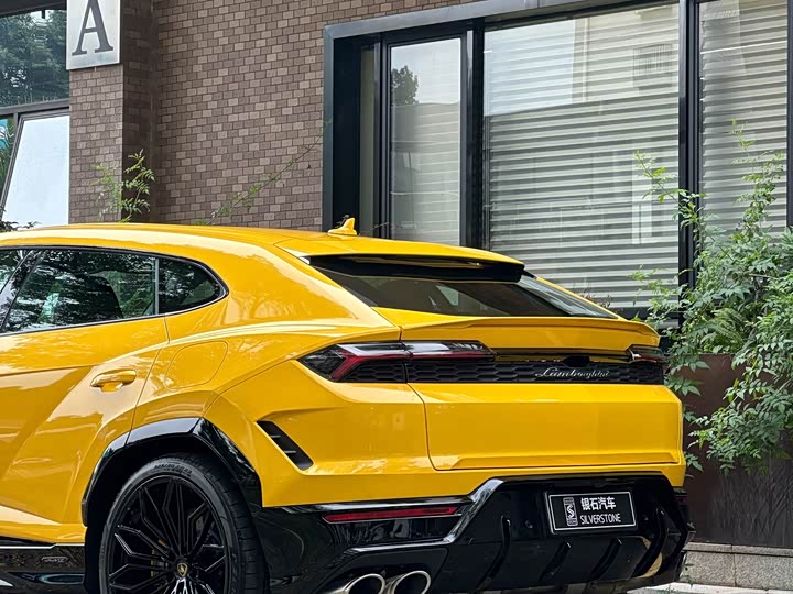 Lamborghini Urus SE, 2026 — фото 5 из 7