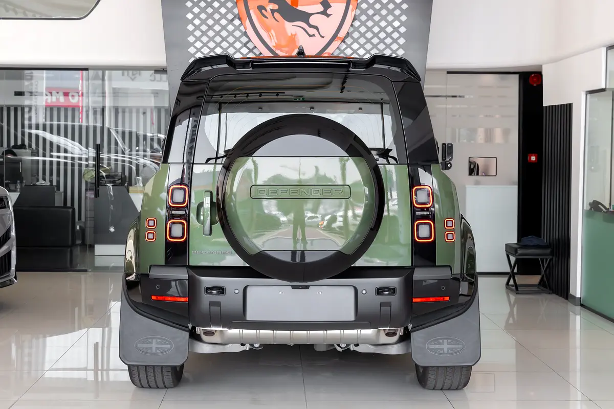 Land Rover Defender, 2026 — фото 5 из 10
