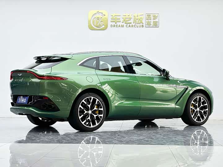 Aston Martin DBX, 2022 — фото 4 из 9