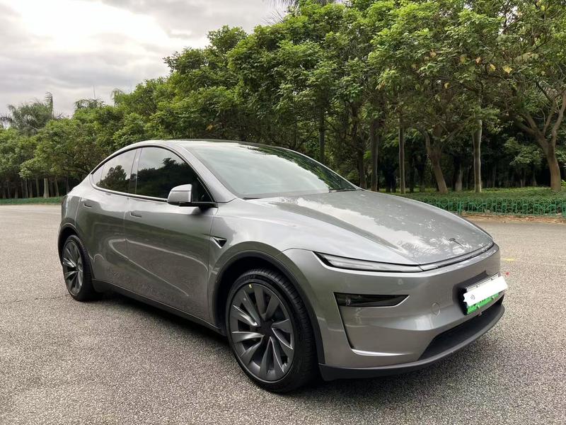 Tesla Model Y, 2026 — фото 3 из 10