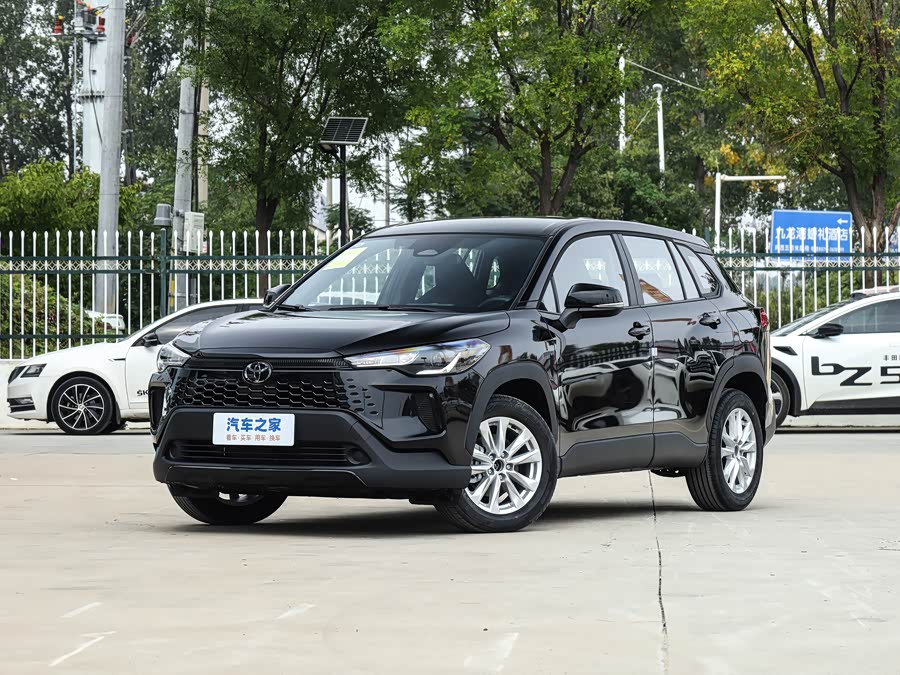 Toyota Corolla Cross, 2026 — купить в Твери под ключ