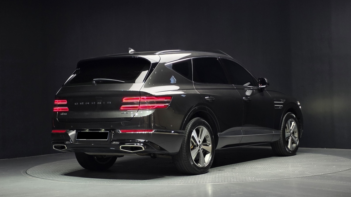 Genesis GV80, 2023 — фото 2 из 12