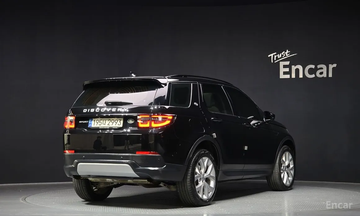 Land Rover Discovery Sport, 2022 — фото 2 из 12