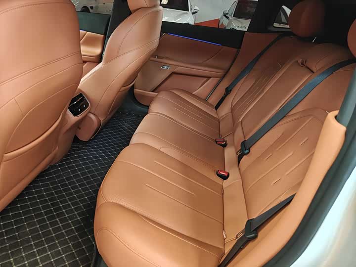 Dongfeng Yipai eπ 007, 2025 — фото 5 из 9