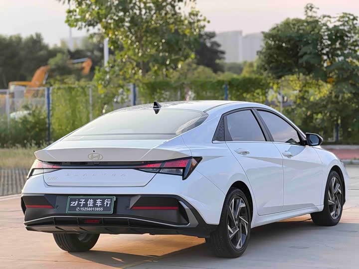Hyundai Elantra N line, 2024 — фото 6 из 9