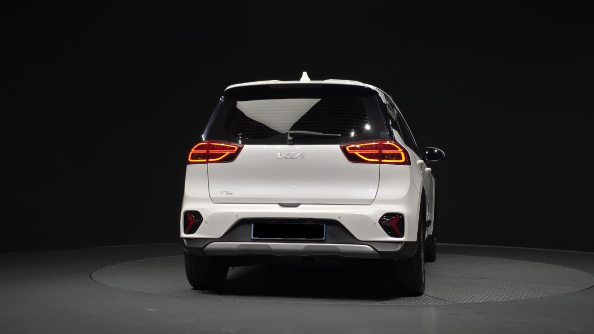 Kia Niro, 2022 — фото 4 из 12