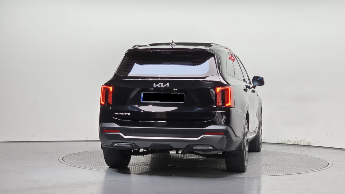 Kia Sorento, 2023 — фото 4 из 12