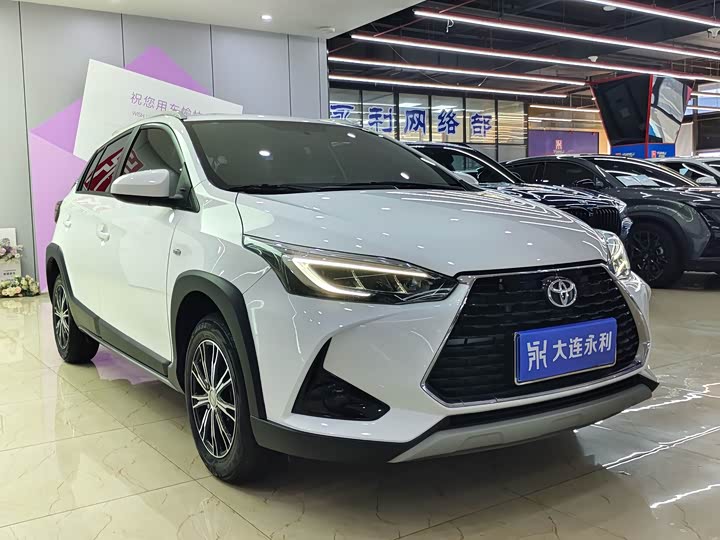 Toyota Yaris L Hatchback, 2021 — фото 3 из 9