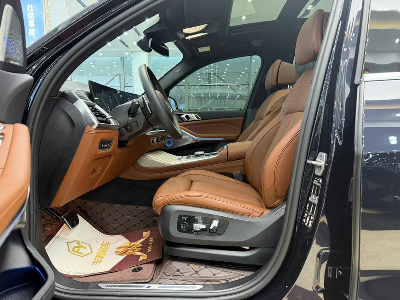 BMW X7, 2023 — фото 12 из 12
