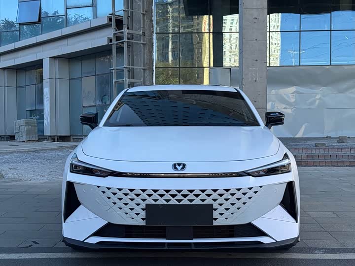 Changan UNI-V Hybrid, 2024 — фото 2 из 9