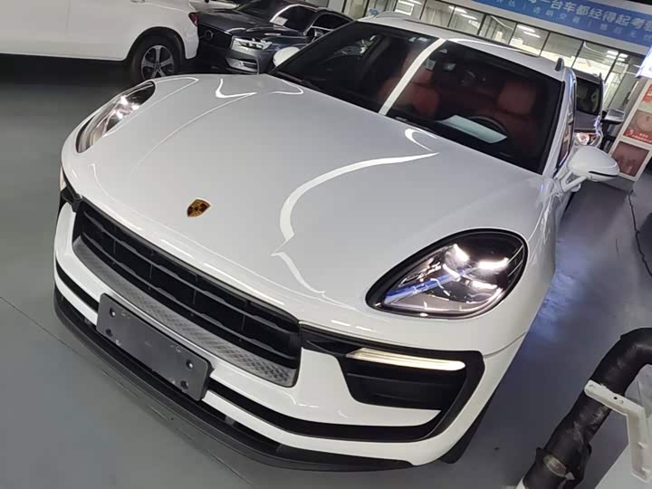 Porsche Macan, 2022 — фото 2 из 9