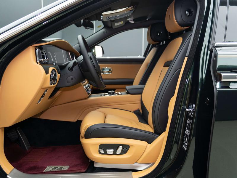 Rolls-Royce Ghost, 2023 — фото 10 из 12