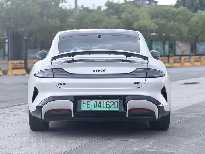 Xiaomi SU7, 2024 — фото 5 из 9