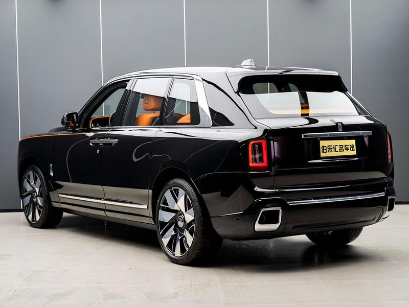 Rolls-Royce Cullinan, 2024 — фото 3 из 12