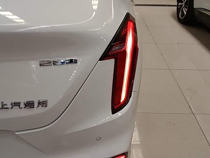 Cadillac CT4, 2022 — фото 8 из 9