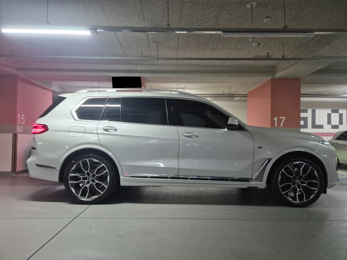 BMW X7, 2025 — фото 6 из 12