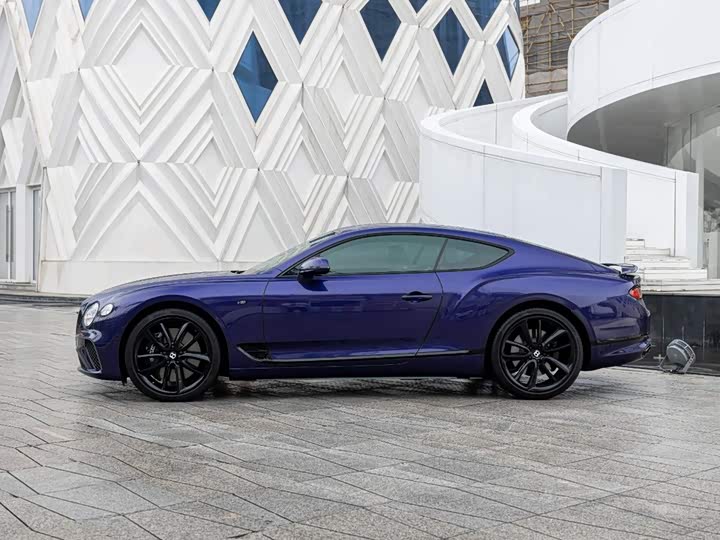 Bentley Continental GT, 2022 — фото 7 из 9