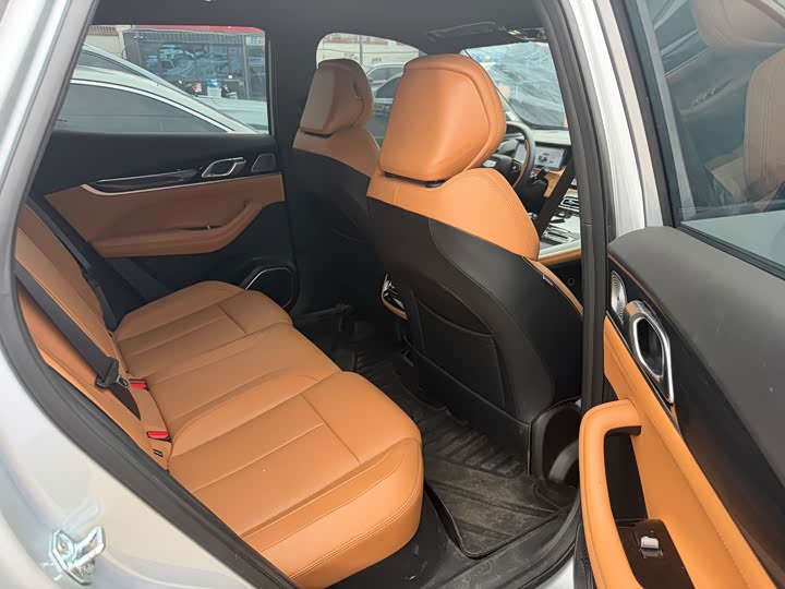 Geely Atlas L, 2025 — фото 8 из 9