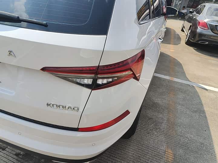 Skoda Kodiaq, 2022 — фото 8 из 9